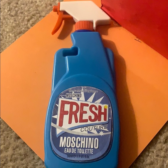 Pink and white iphone - Picture 3 of 4